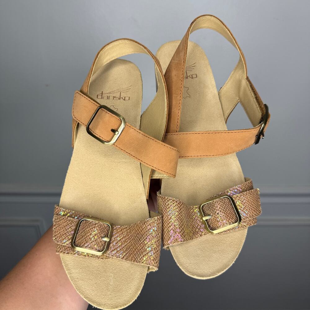 Dansko Trinity Tan Metallic Heeled Hook and Loop Sandal Womens 38 7.5-8 - Picture 3 of 8